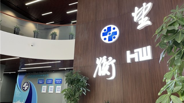 上：馔悄芸萍加邢薰