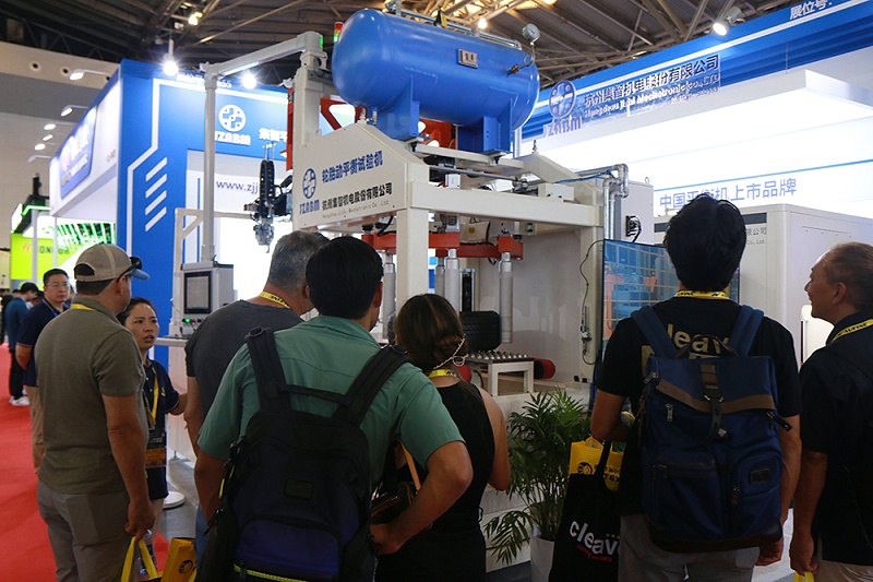 杭州ezweb轮胎轮毂展会现场